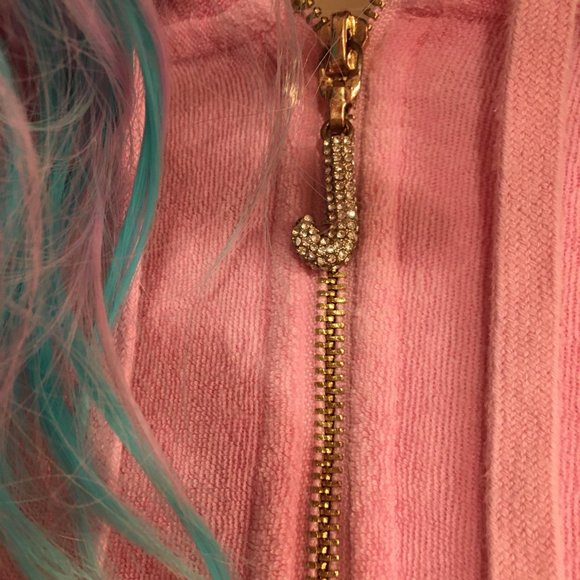 COPY - GORGEOUS authentic vintage baby pink terry cloth hoodie and necklace set! - Picture 11 of 15